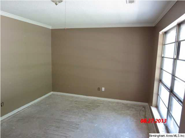 2015 8th Street Southwest Decatur, AL 35601 - Photo 2 of 9