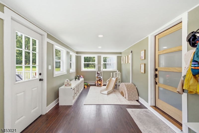 172 Ferry Road Flemington, NJ 08822 - Photo 18 of 39 Gallery Image 18
