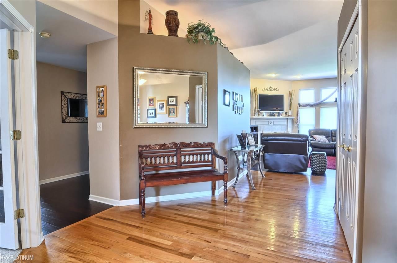 29068 Merrimade Lane Chesterfield, MI 48047 - Photo 3 of 25
