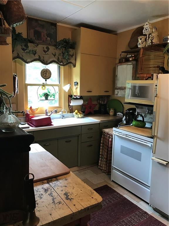 241 Thomas Road Canonsburg, PA 15317 - Photo 12 of 25 Gallery Image 12