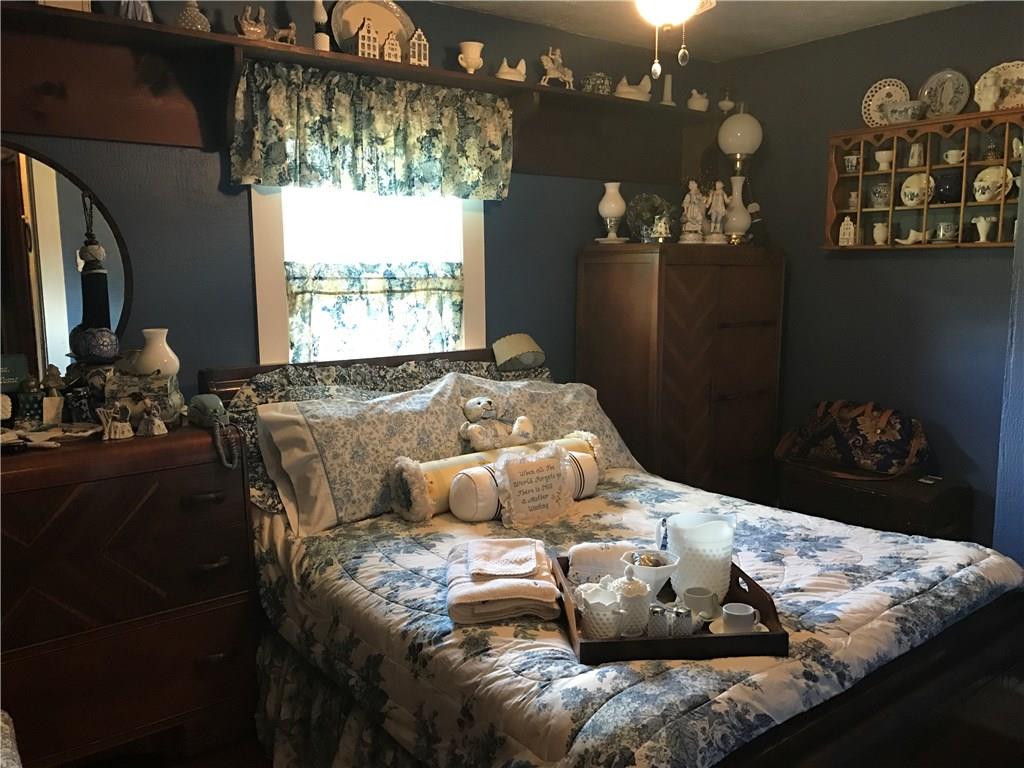 241 Thomas Road Canonsburg, PA 15317 - Photo 19 of 25 Gallery Image 19