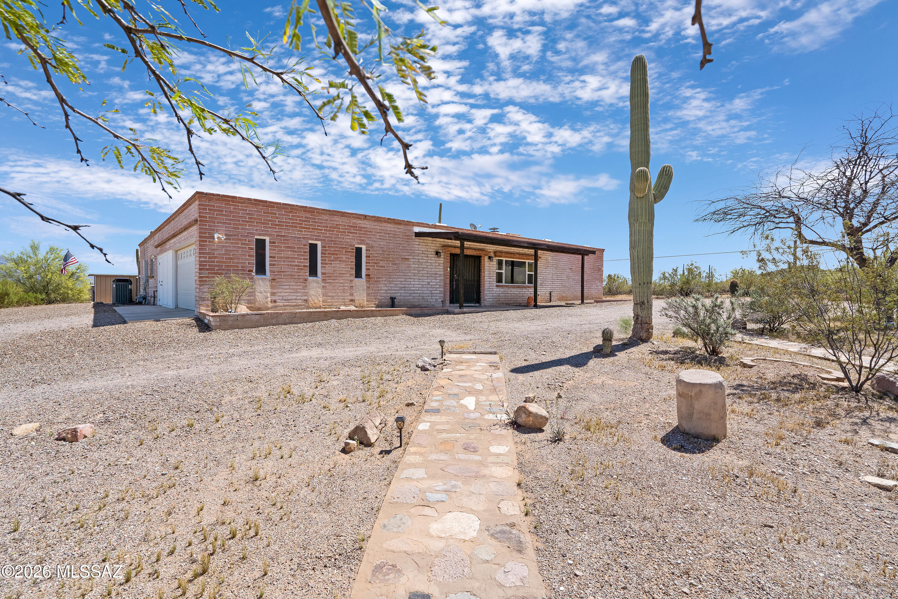 7005 North Wade Road Tucson, AZ 85743 - Photo 3 of 50 Front Yard