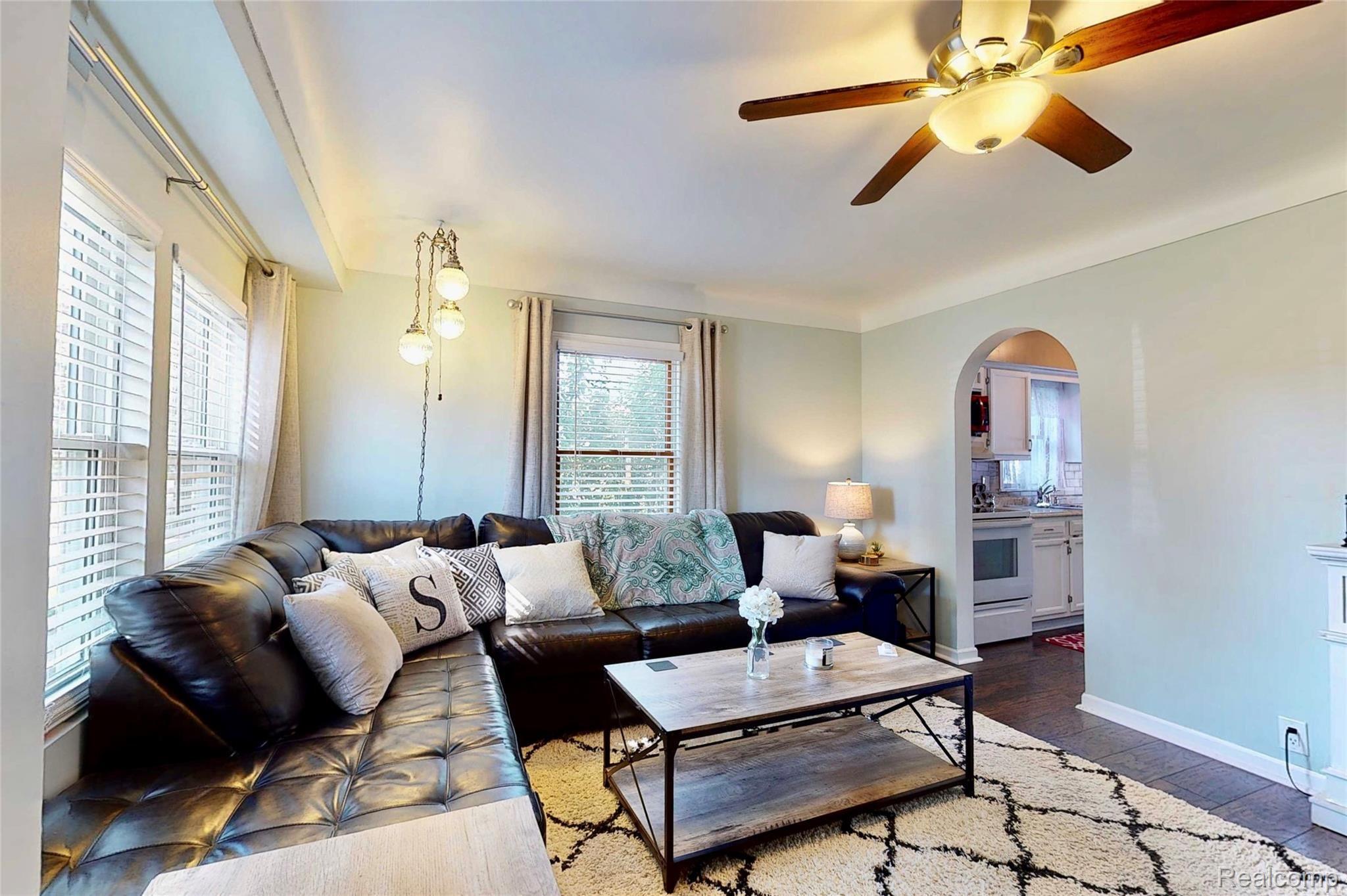1484 Belsay Road Burton, MI 48509 - Photo 10 of 44 B6478EC4-AE3D-442D-BEF8-E4E38AEDF5BB_1_201_a.jpeg