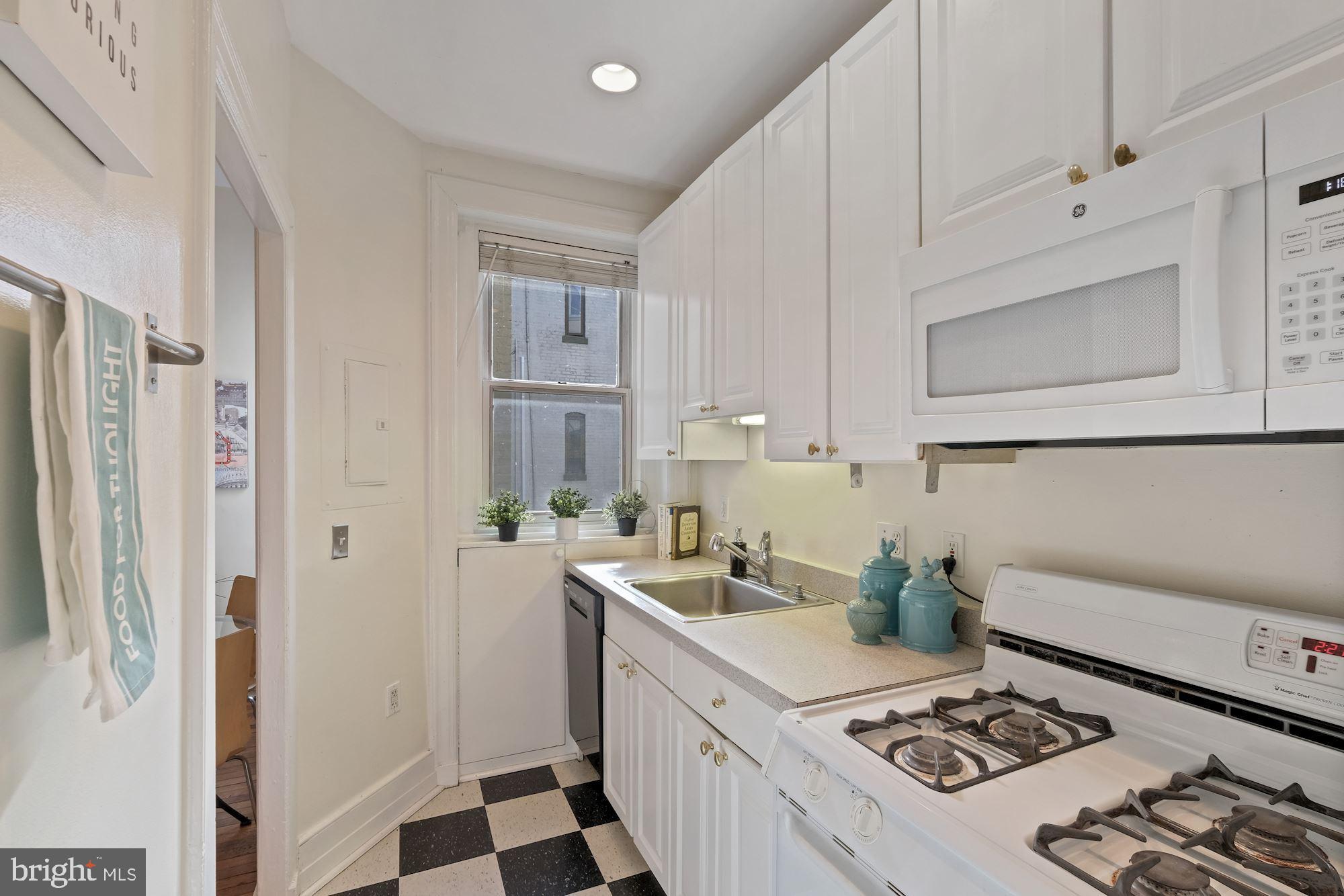 1734 P Street Northwest, Unit 43 Washington, DC 20036 - Photo 16 of 29