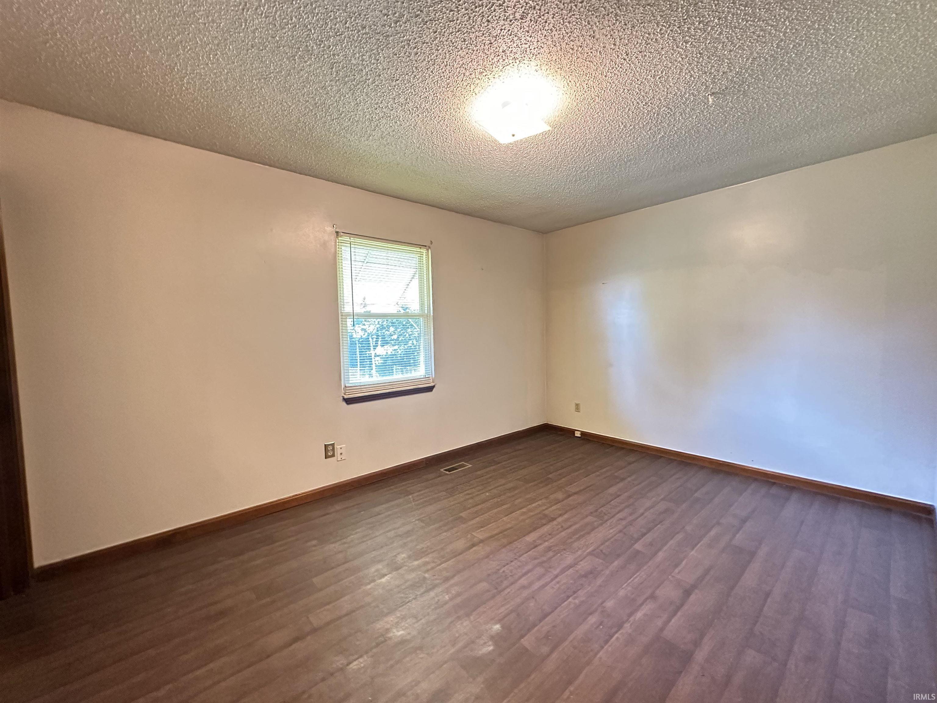 6611 Uebelhack Road Mount Vernon, IN 47620 - Photo 15 of 24 Gallery Image 15