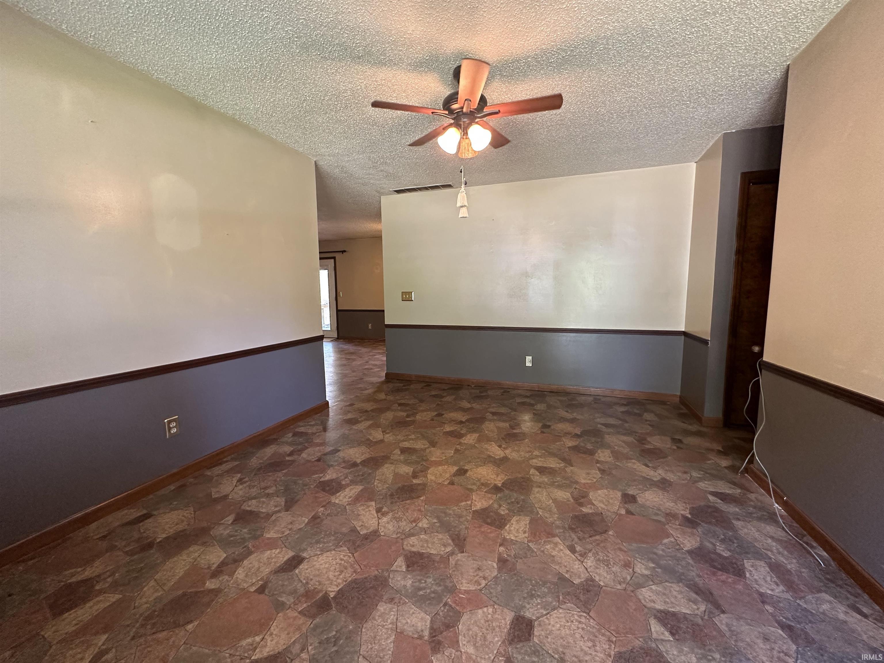 6611 Uebelhack Road Mount Vernon, IN 47620 - Photo 3 of 24 Gallery Image 3