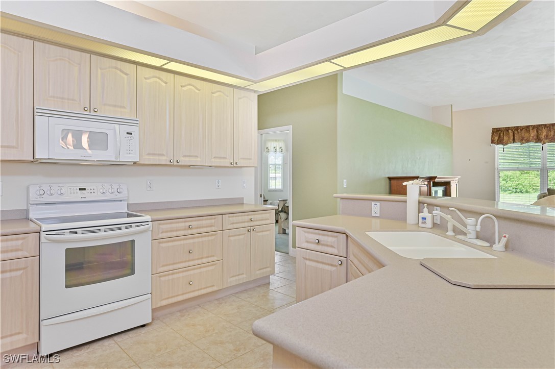 4255 Perth Court North Fort Myers, FL 33903 - Photo 11 of 46