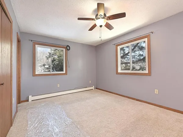 $250,000 | 40 Marks Drive, Silver Bay, MN 55614