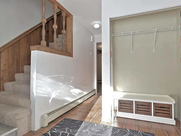 $250,000 | 40 Marks Drive, Silver Bay, MN 55614