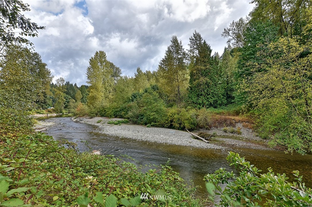 13220 South Machias Road Snohomish, WA 98290 - Photo 4 of 25 Gallery Image 4