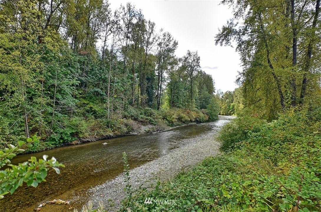 13220 South Machias Road Snohomish, WA 98290 - Photo 5 of 25 Gallery Image 5
