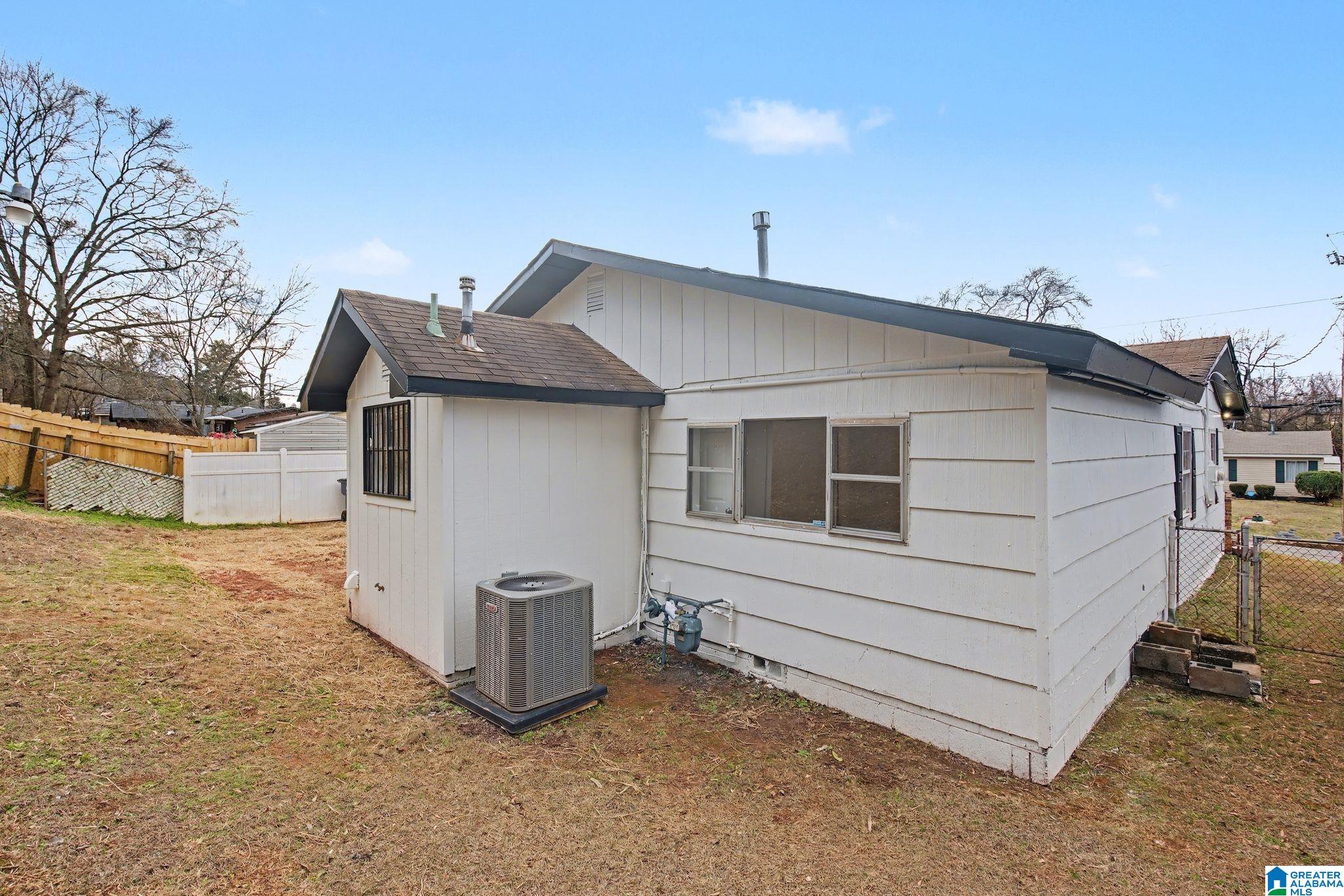 1725 3rd Place Southwest Birmingham, AL 35211 - Photo 31 of 32