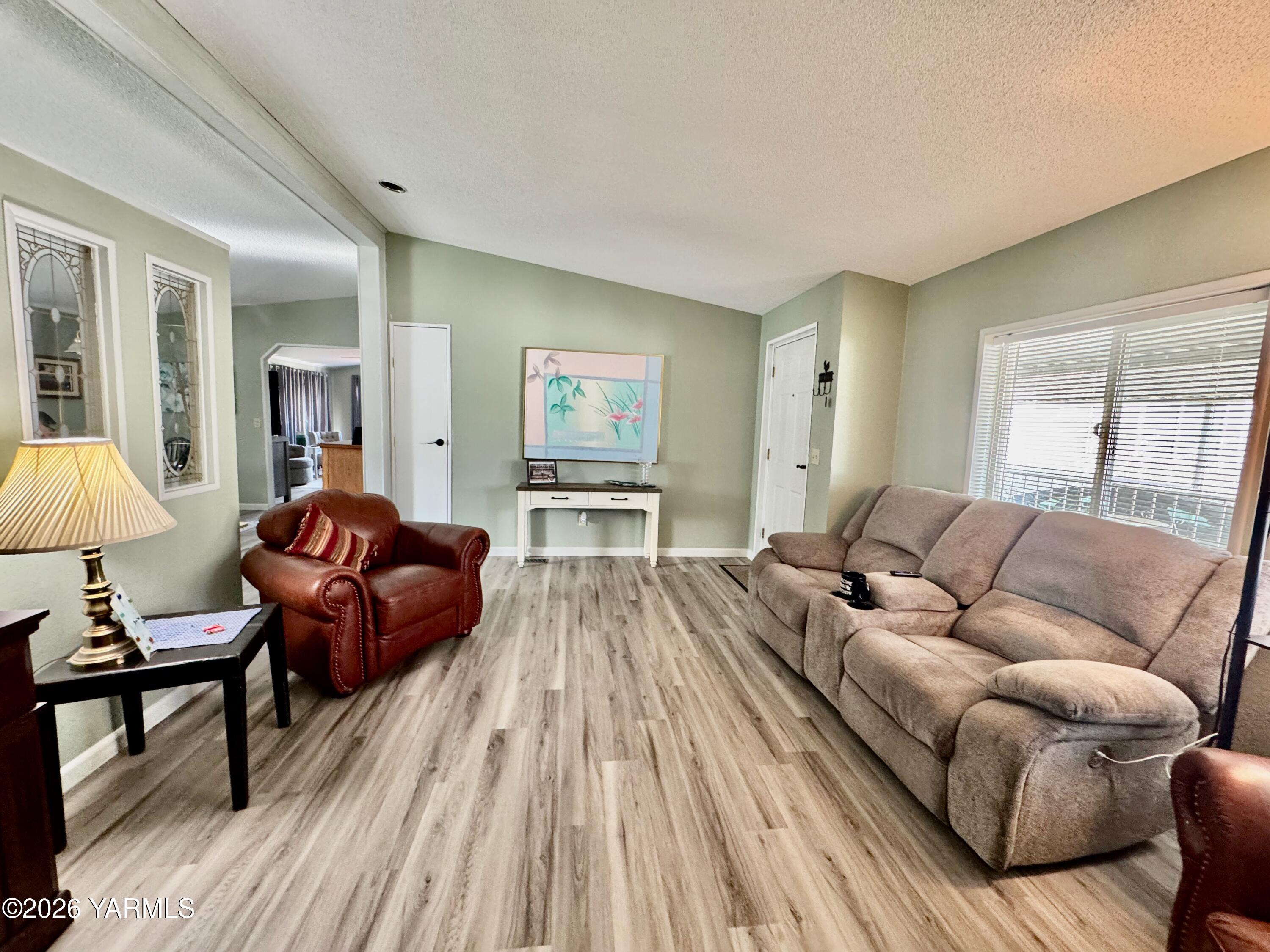 1100 South Euclid Road, Unit 68 Grandview, WA 98930 - Photo 4 of 19 IMG_7019