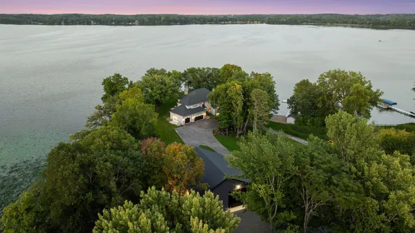 $3,395,000 | 5112 South Lakeshore Drive, Independence, MN 55359