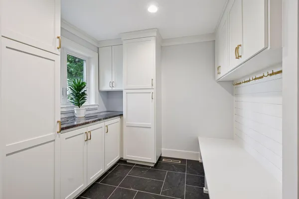 $3,395,000 | 5112 South Lakeshore Drive, Independence, MN 55359