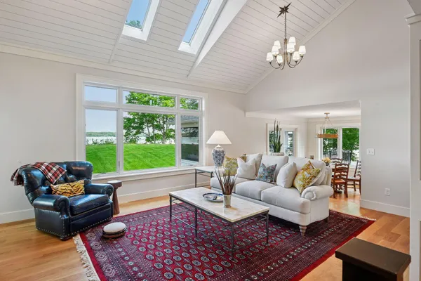 $3,395,000 | 5112 South Lakeshore Drive, Independence, MN 55359