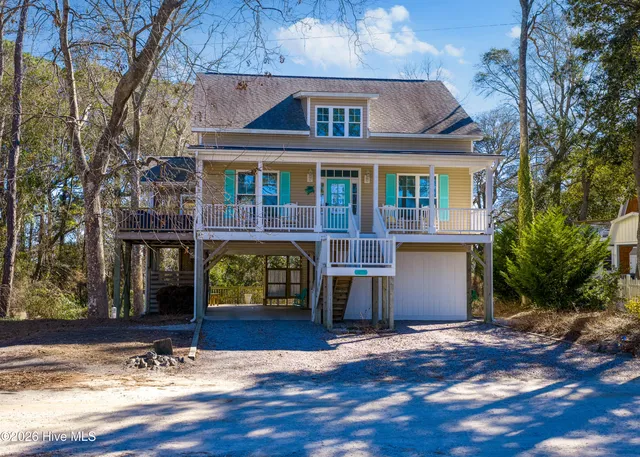 $580,000 | 1679 Hemingway Drive Southwest, Ocean Isle Beach, NC 28469