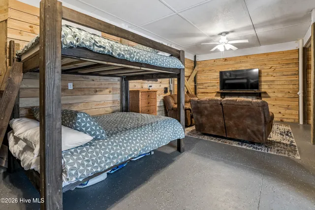 $580,000 | 1679 Hemingway Drive Southwest, Ocean Isle Beach, NC 28469