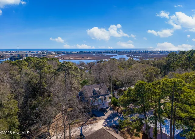 $580,000 | 1679 Hemingway Drive Southwest, Ocean Isle Beach, NC 28469