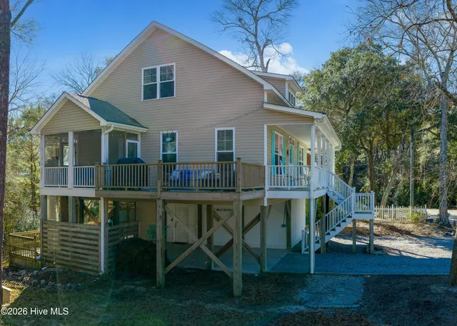 $580,000 | 1679 Hemingway Drive Southwest, Ocean Isle Beach, NC 28469