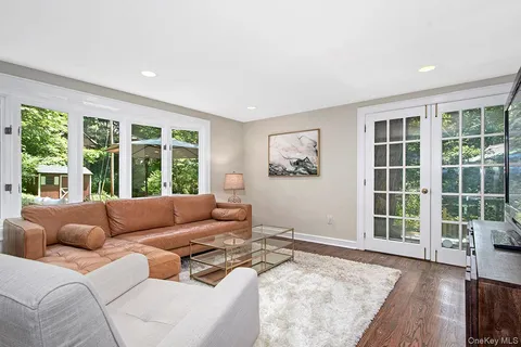 $1,199,000 | 21 Campfire Road, Chappaqua, NY 10514