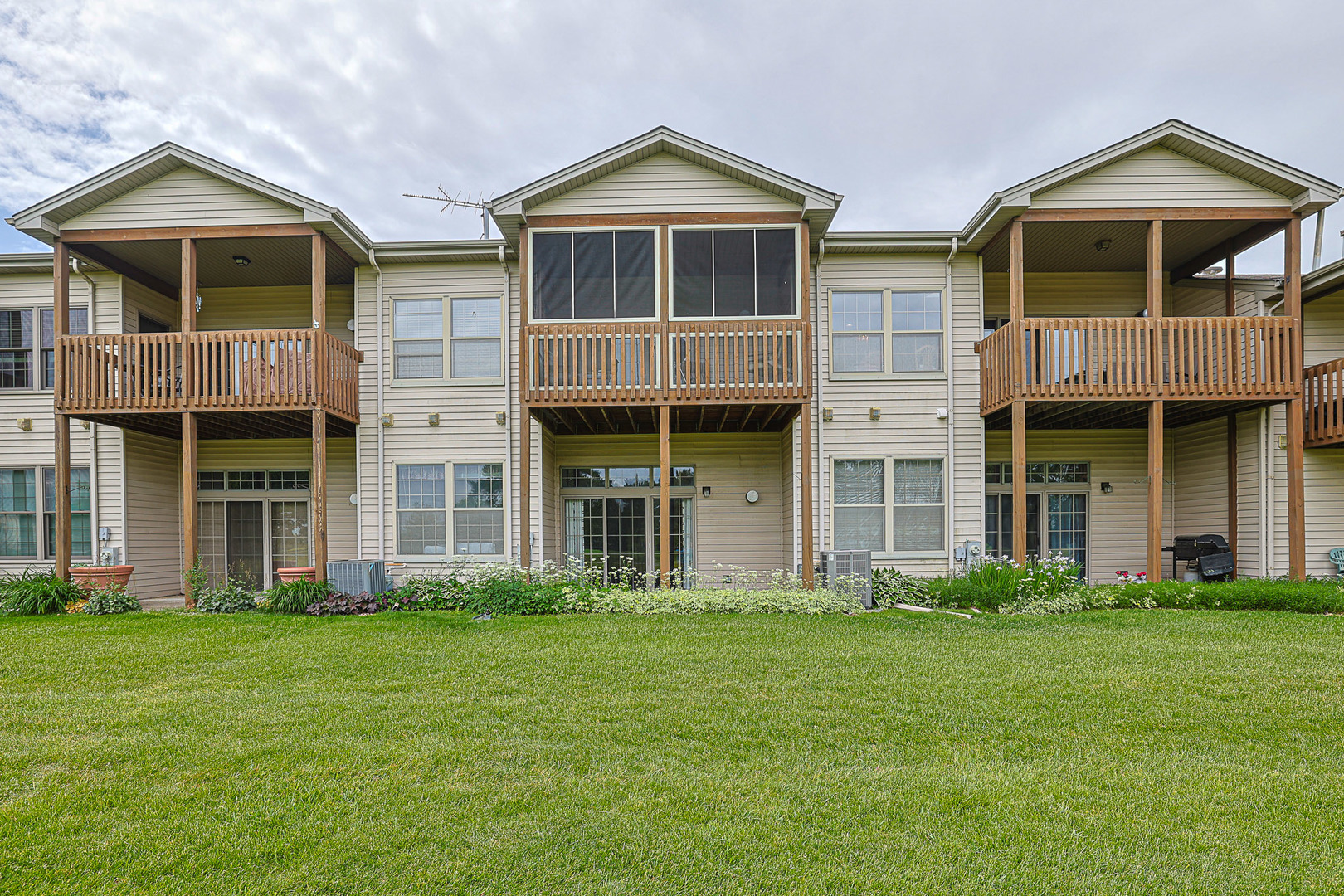 11194 West Algonquin Road, Unit 11194 Huntley, IL 60142 - Photo 29 of 41