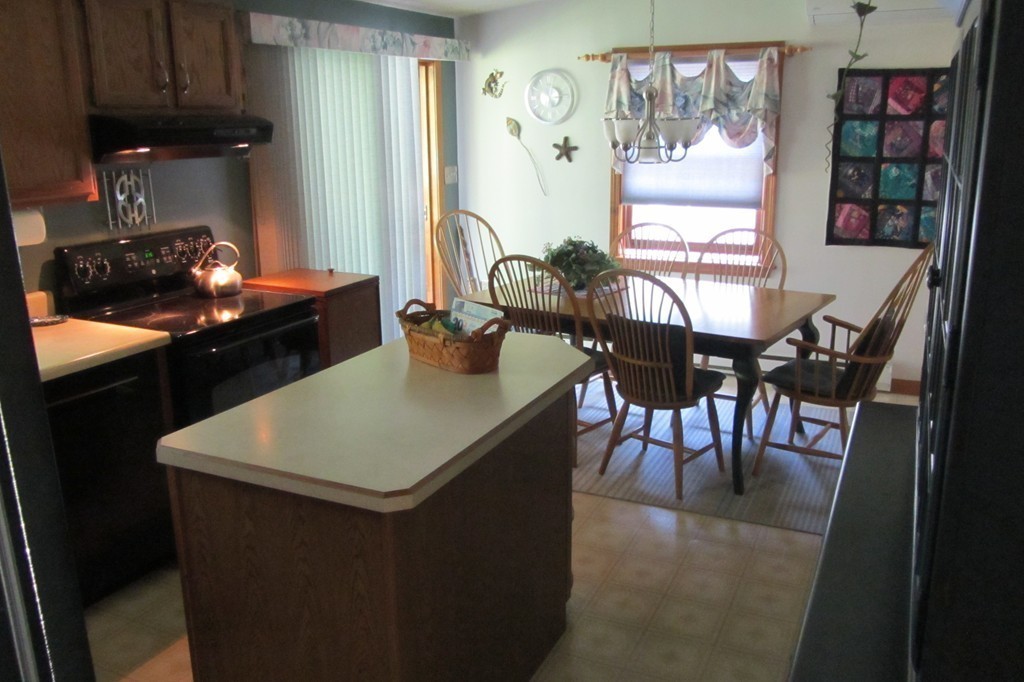 221 Senator Street Springfield, MA 01129 - Photo 11 of 20 Gallery Image 11