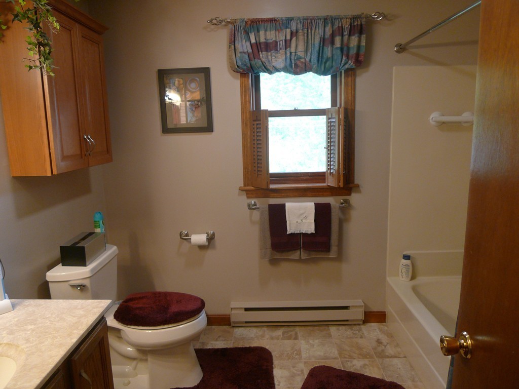221 Senator Street Springfield, MA 01129 - Photo 13 of 20 Gallery Image 13