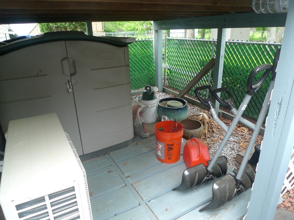 221 Senator Street Springfield, MA 01129 - Photo 19 of 20 Gallery Image 19