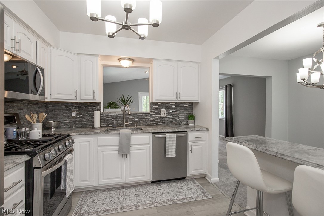 361 Skyview Road Cleveland, OH 44109 - Photo 6 of 38