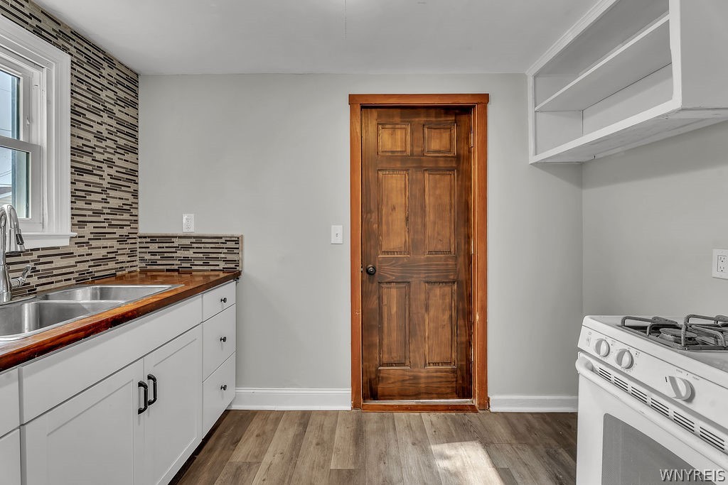 981 Beach Road Cheektowaga, NY 14225 - Photo 11 of 50 Gallery Image 11