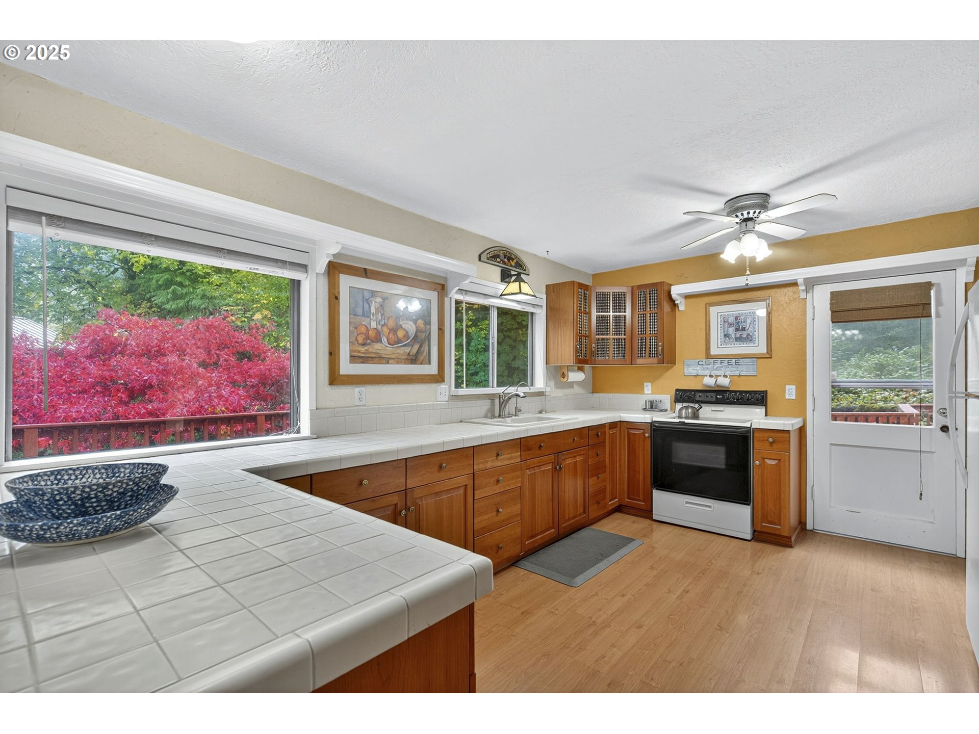 22415 South Saling Road Estacada, OR 97023 - Photo 13 of 46 Kitchen