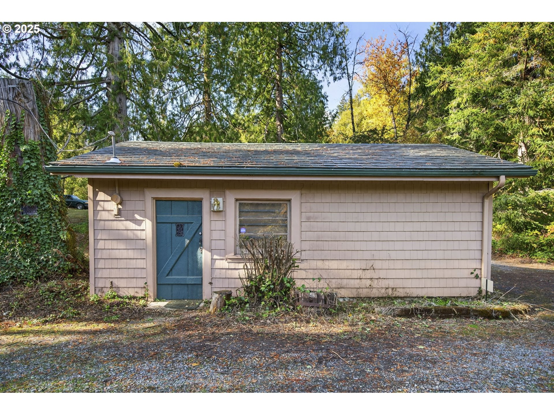 22415 South Saling Road Estacada, OR 97023 - Photo 39 of 46 Garage