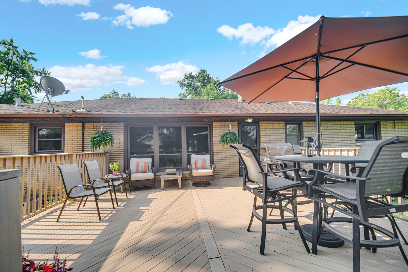 2296 185th Place Lansing, IL 60438 - Photo 28 of 32 a patio with a patio table and chairs