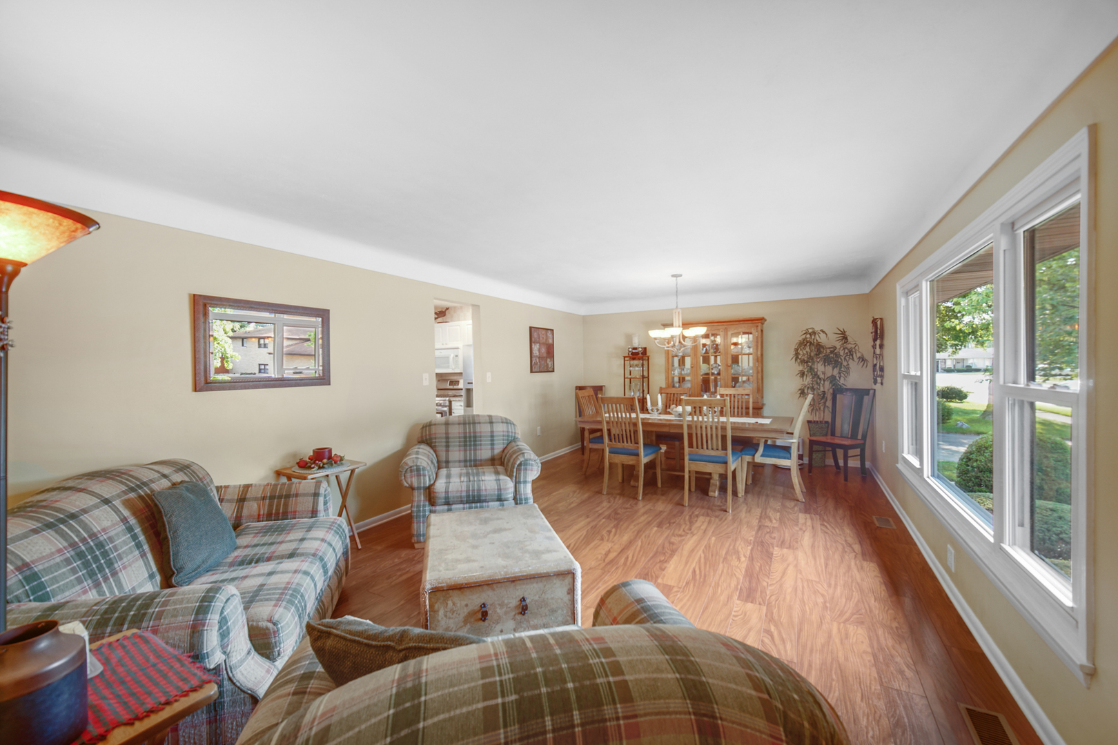 2296 185th Place Lansing, IL 60438 - Photo 6 of 32 a living room with furniture and a large window