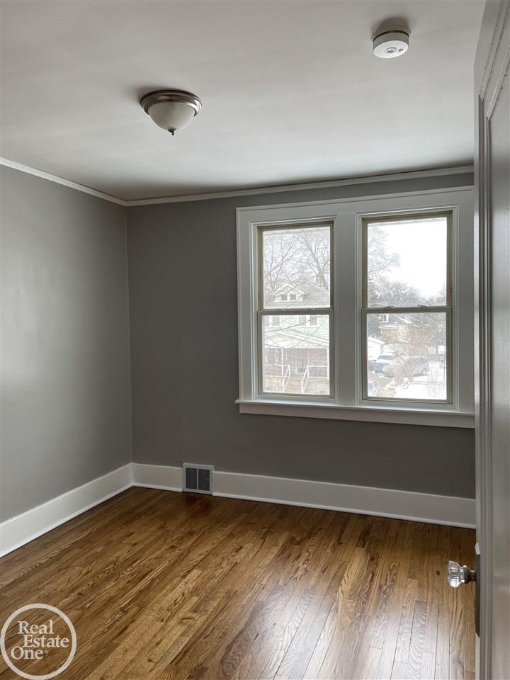8144 Harding Center Line, MI 48015 - Photo 38 of 56 Gallery Image 38