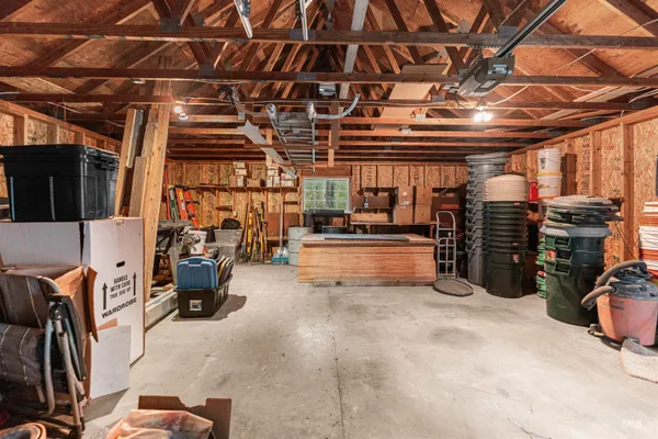 $749,900 | 149 Scriver Woods Road, Garden Valley, ID 83622