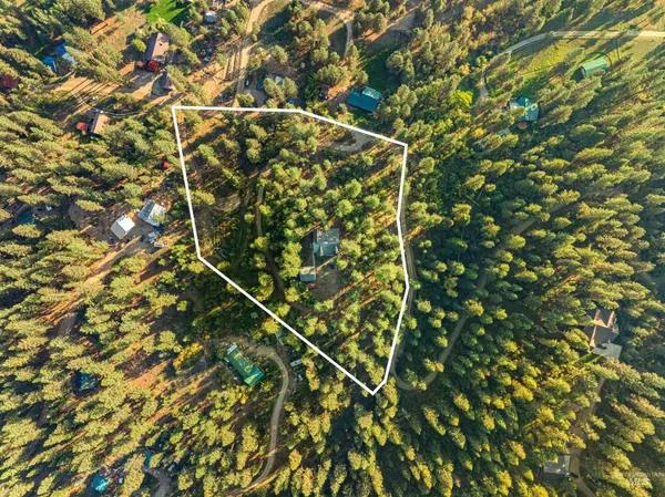 $749,900 | 149 Scriver Woods Road, Garden Valley, ID 83622