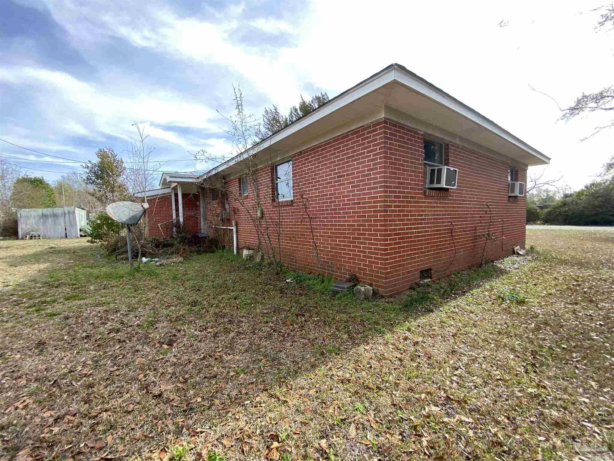7731 Baptist Church Road Century, FL 32535 - Photo 15 of 39 Gallery Image 15