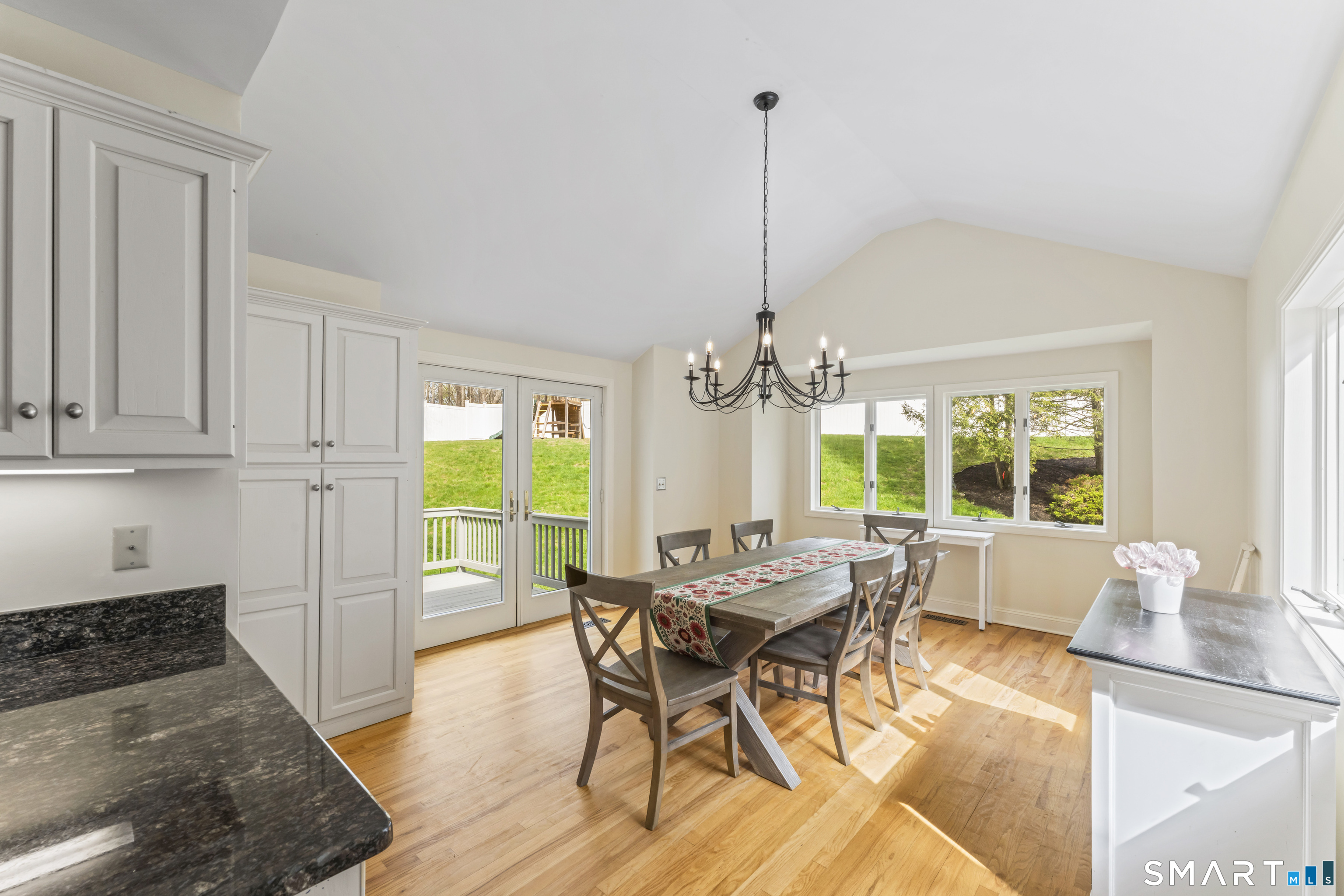 35 Aarons Court Ridgefield, CT 06877 - Photo 11 of 40