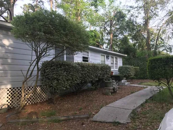$1,400 | 4387 8th Avenue North, Little River, SC 29566