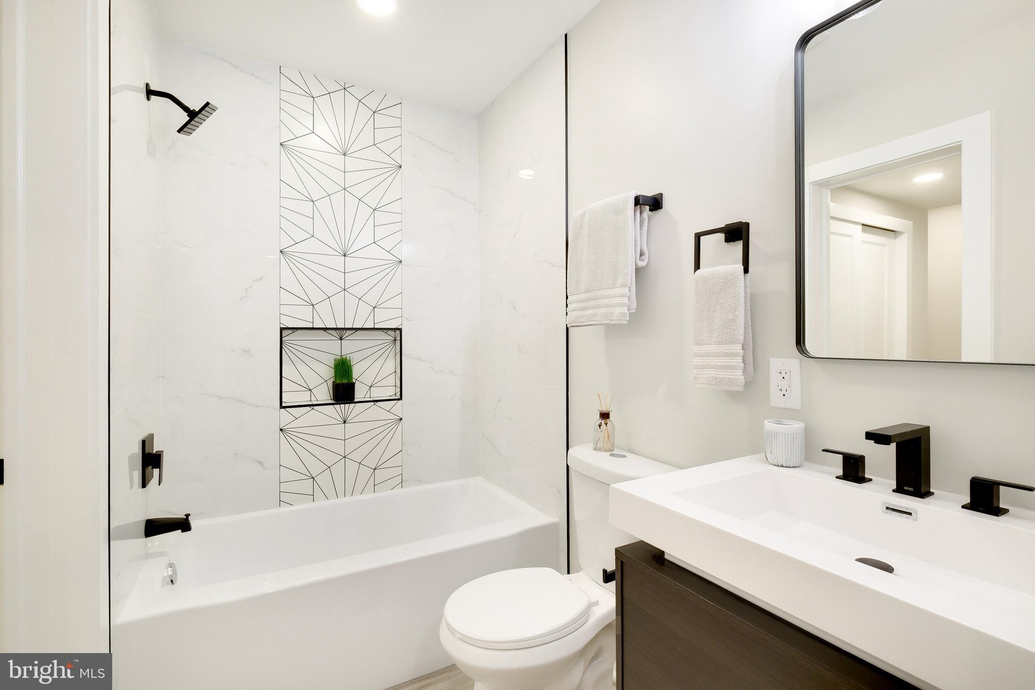 21 16th Street Southeast Washington, DC 20003 - Photo 29 of 37