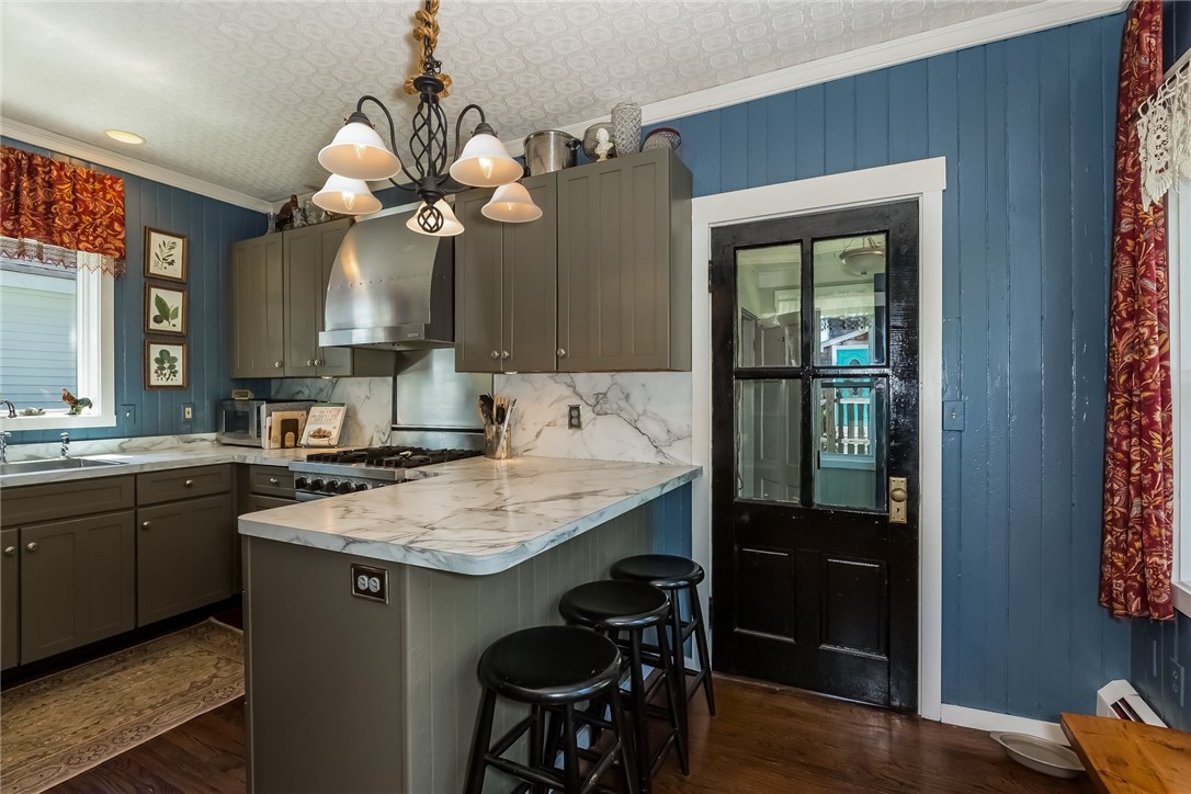 51 9th Avenue Warwick, RI 02886 - Photo 14 of 36