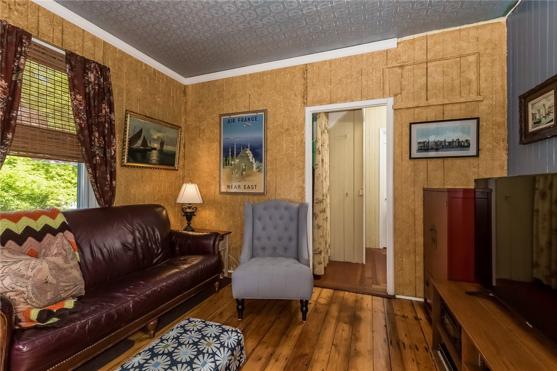 51 9th Avenue Warwick, RI 02886 - Photo 15 of 36