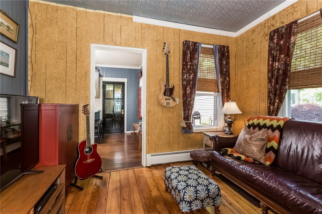 51 9th Avenue Warwick, RI 02886 - Photo 16 of 36