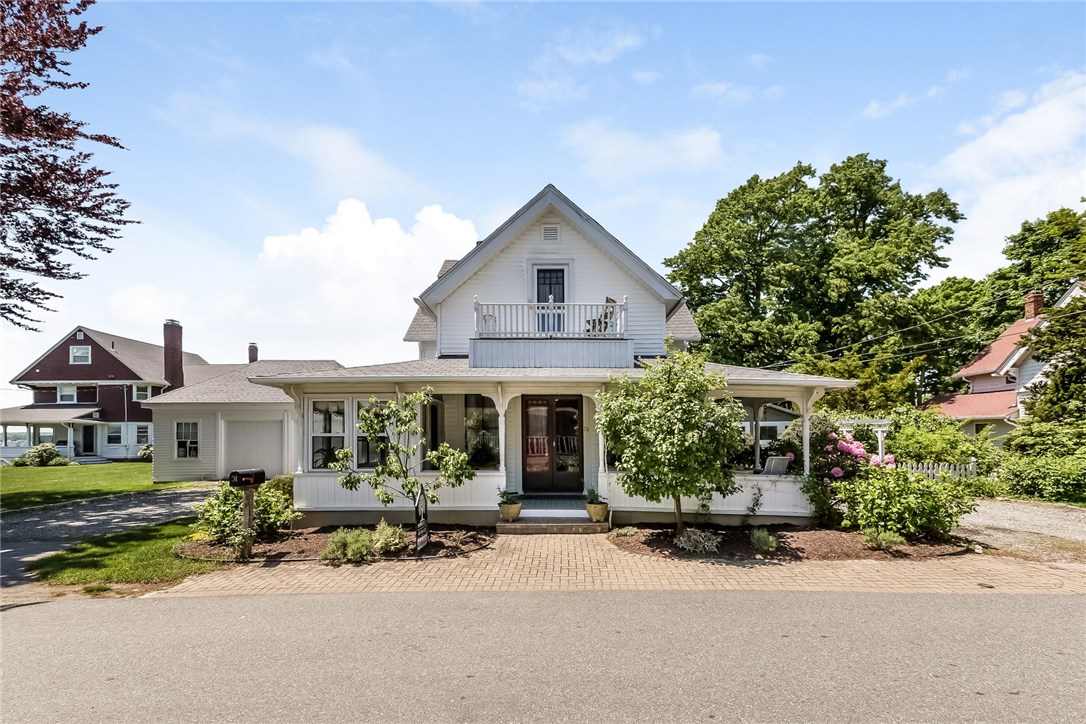 51 9th Avenue Warwick, RI 02886 - Photo 3 of 36