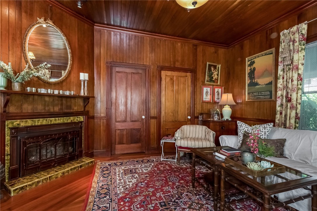 51 9th Avenue Warwick, RI 02886 - Photo 6 of 36