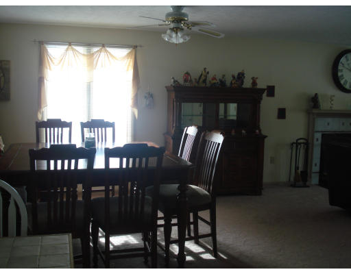 106 Santoro Road Worcester, MA 01606 - Photo 6 of 17 Gallery Image 6