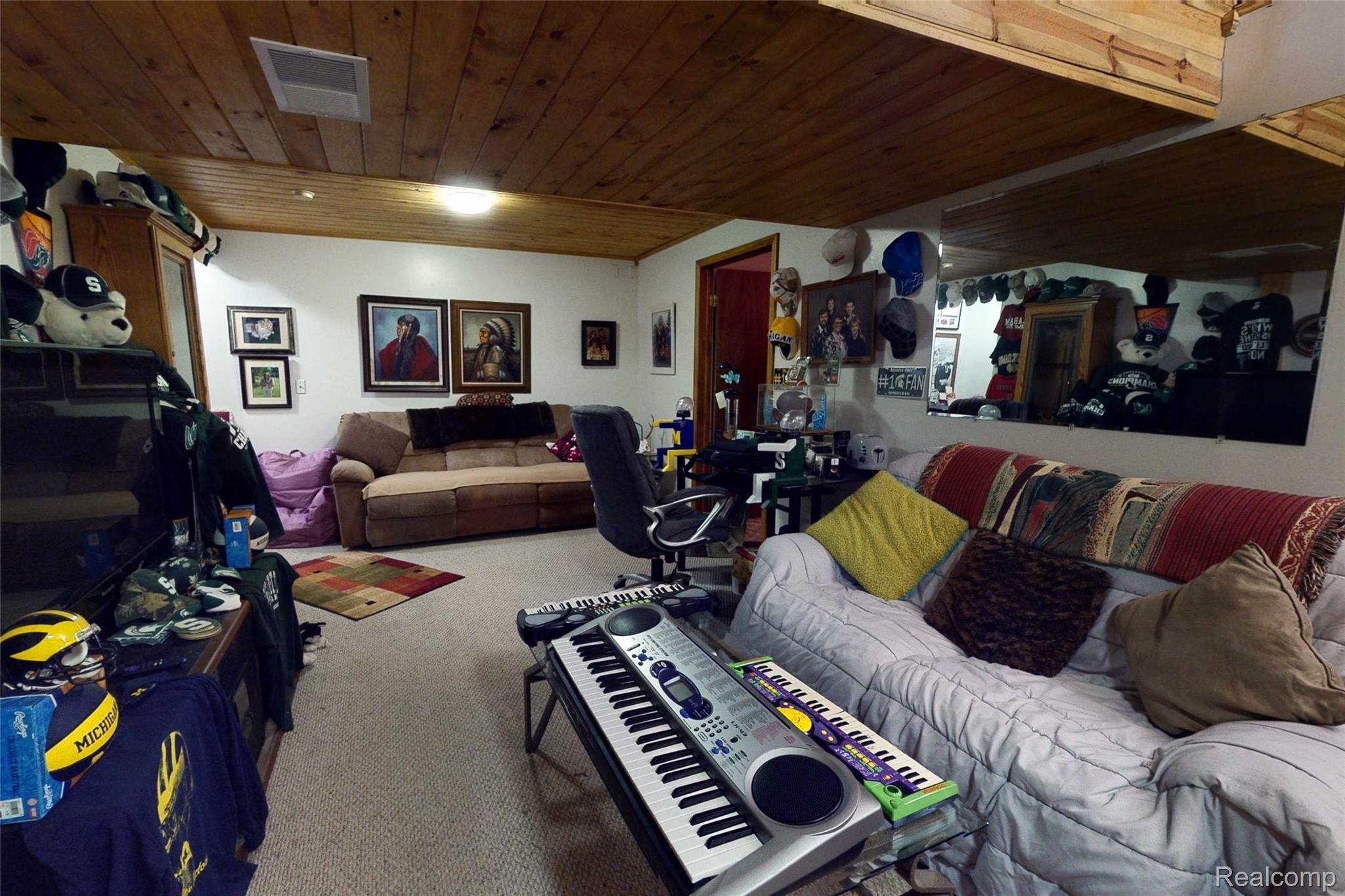 3198 South Irish Road Davison, MI 48423 - Photo 22 of 42 3198-S-Irish-Road-Basement 2.jpg