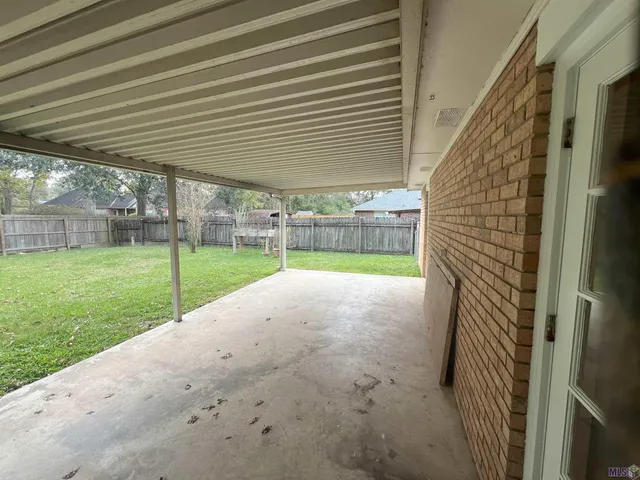 $1,750 | 932 Briarrose Drive, Baton Rouge, LA 70810
